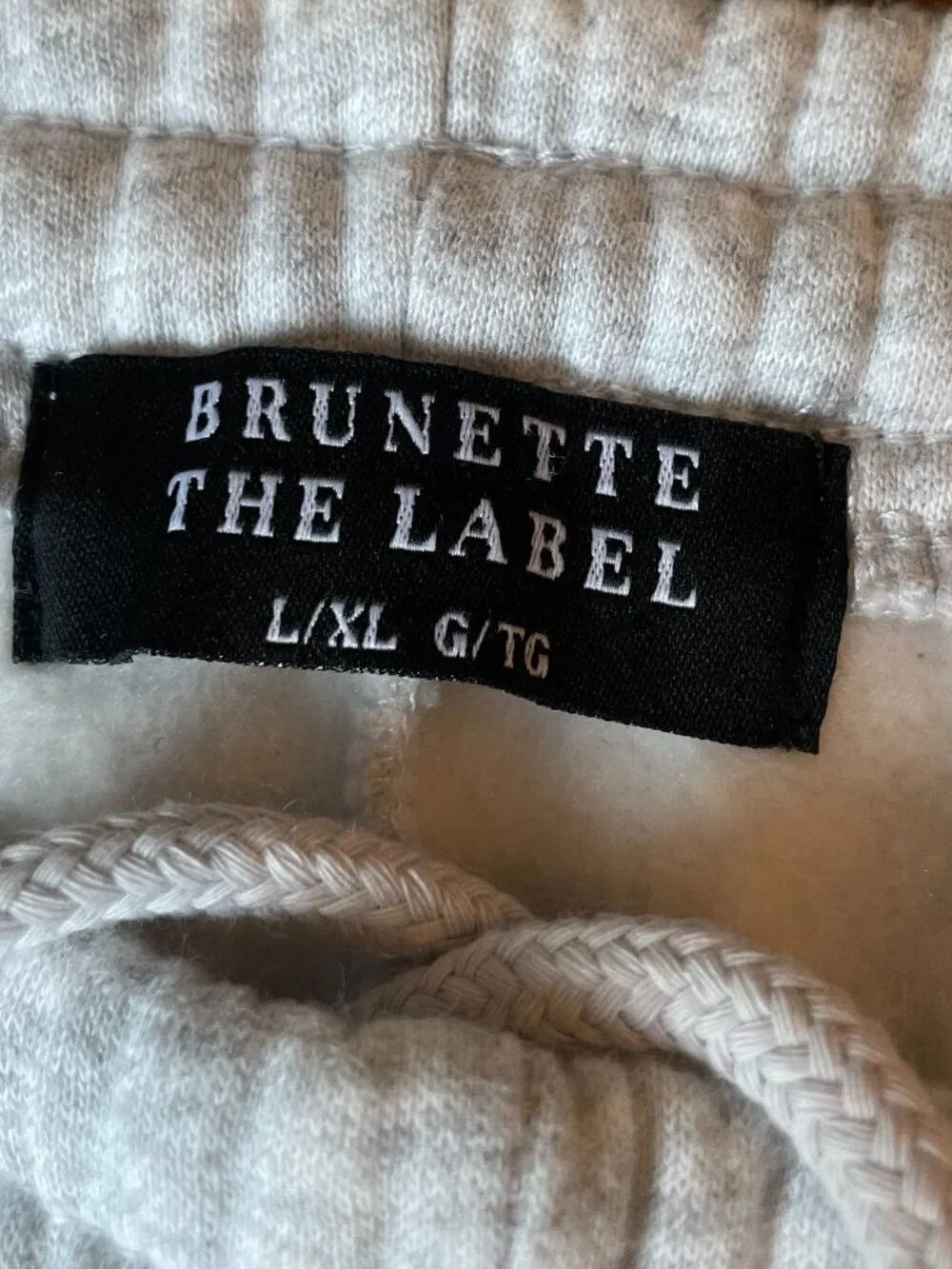 Never worn, Never Washed MOM sweat pants. - Picture 5 of 10